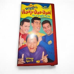 The Wiggles Hoop-Dee-Doo It's A Wiggly Party VHS 2001 HIT Entertainment Red Case